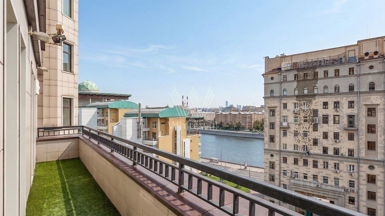 Продажа 4-комн квартиры на вторичном рынке улица Новый Арбат, 29