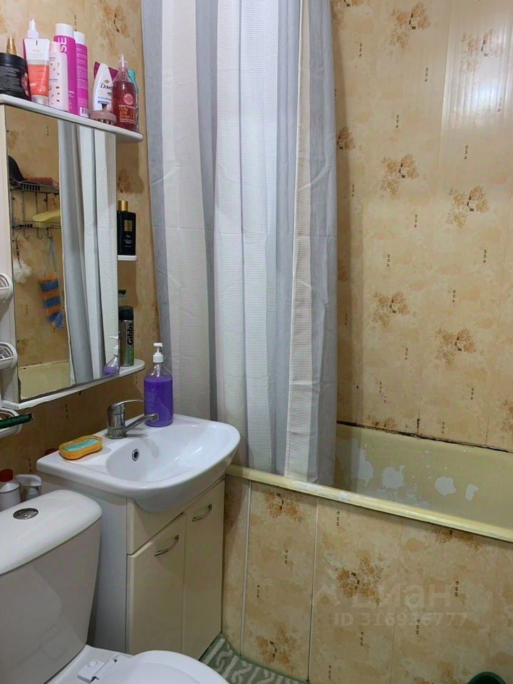 Продажа 2-комн квартиры на вторичном рынке Наро-Фоминск, улица Шибанкова, 11
