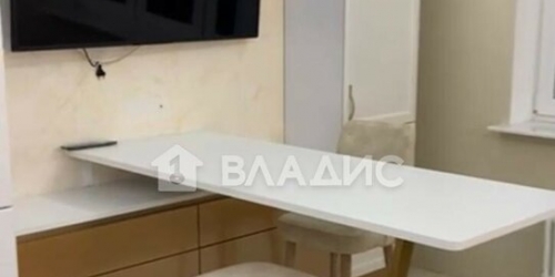 3-комн квартира ул Смоленская,  д. 14