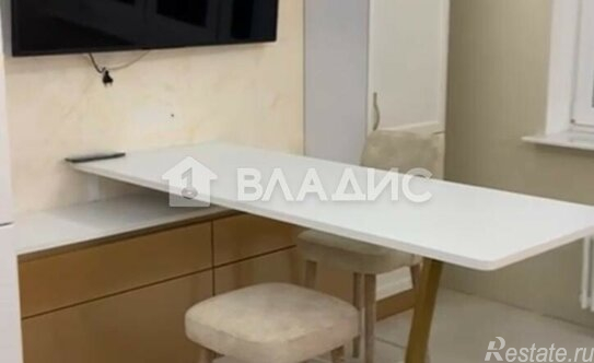 Продажа 3-комн квартиры на вторичном рынке ул Смоленская,  д. 14