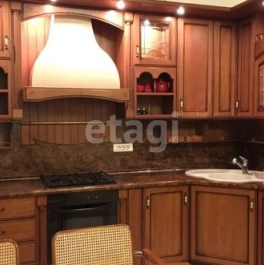 Продажа 2-комн квартиры на вторичном рынке Молодёжная улица,  д. 3