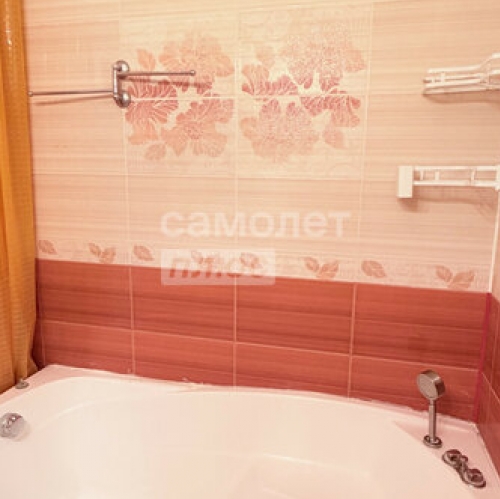 2-комн квартира улица Генерала Кузнецова,  д. 14 к1