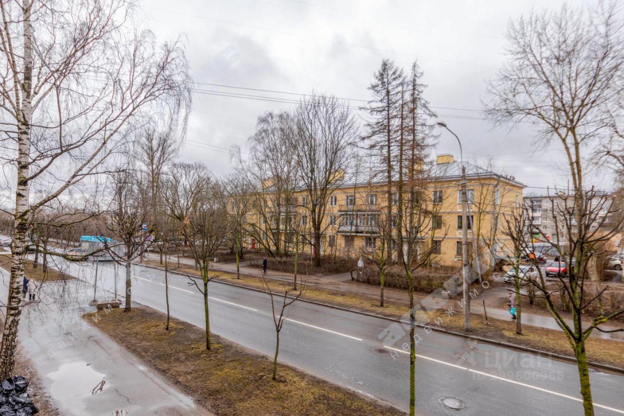 Продажа 2-комн квартиры на вторичном рынке Пушкин, Оранжерейная улица, 67/31