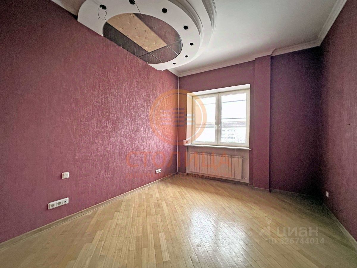 Продажа 5-комн квартиры на вторичном рынке Ломоносовский проспект, 7К5