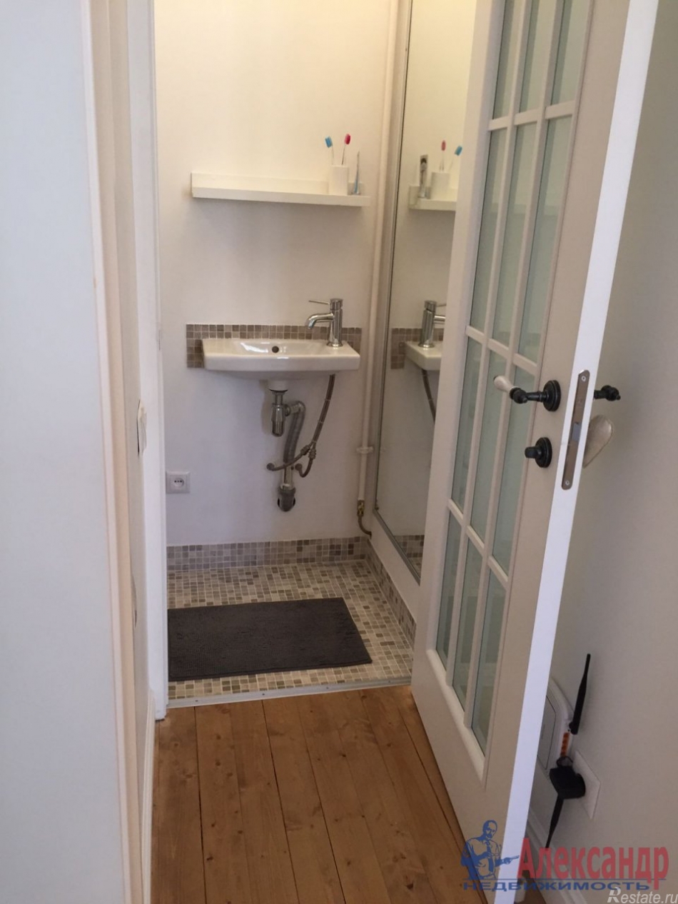 Аренда 3-комн квартиры на вторичном рынке 10-я Советская ул. ,  д. 19