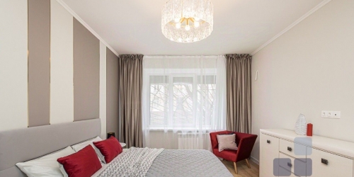 3-комн квартира улица Ватутина,  д. 4 к2