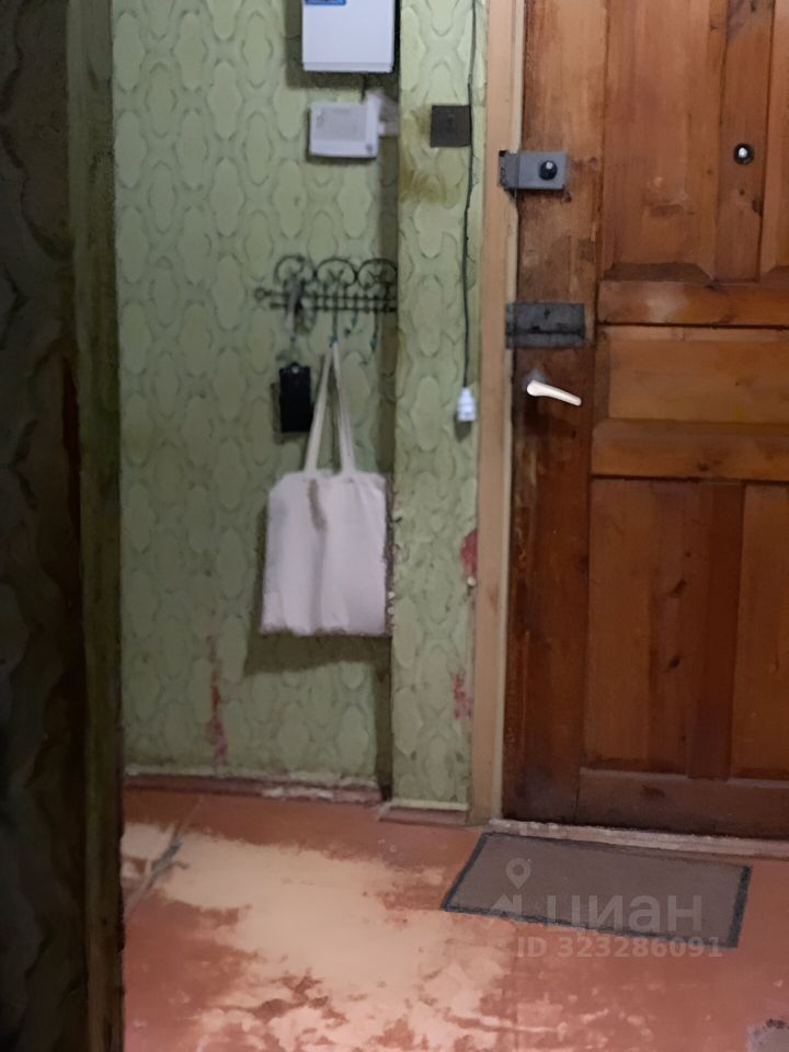 Продажа 3-комн квартиры на вторичном рынке улица Цюрупы, 15К3