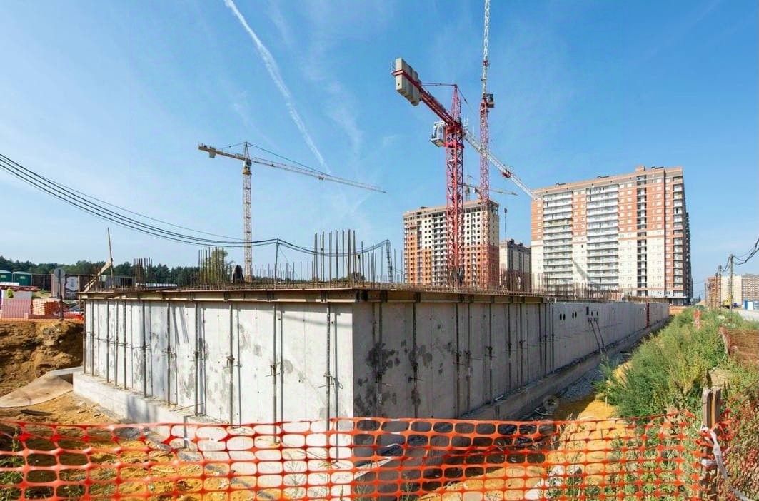 Продажа 1-комн квартиры на вторичном рынке Мирный пгт, улица Крымская, 8