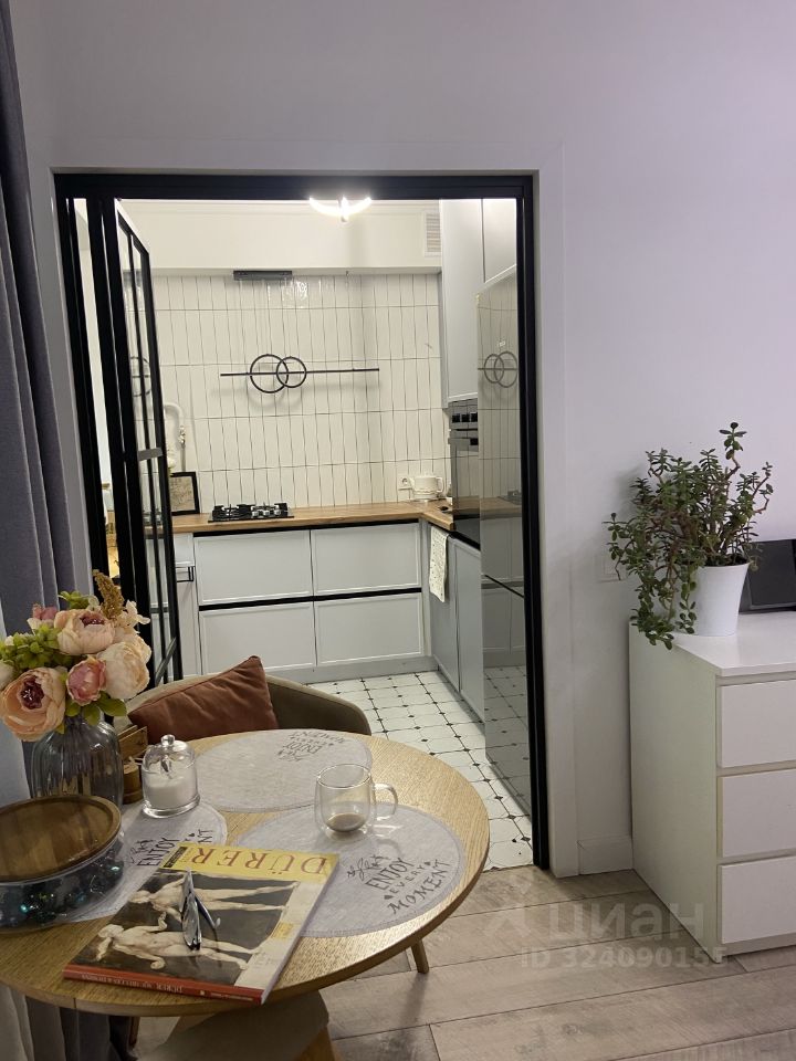 Продажа 2-комн квартиры на вторичном рынке улица Константина Федина, 6