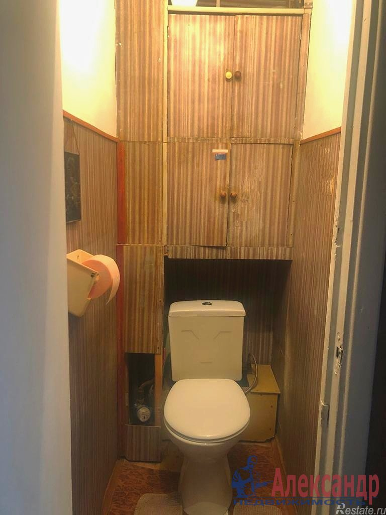 Продажа 2-комн квартиры на вторичном рынке Выборг г., Приморское шос.,  д. 2,  к. А