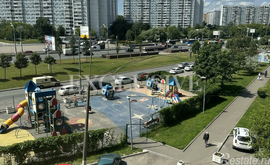 Продажа 3-комн квартиры на вторичном рынке Варшавское ш,  д. 143 к2