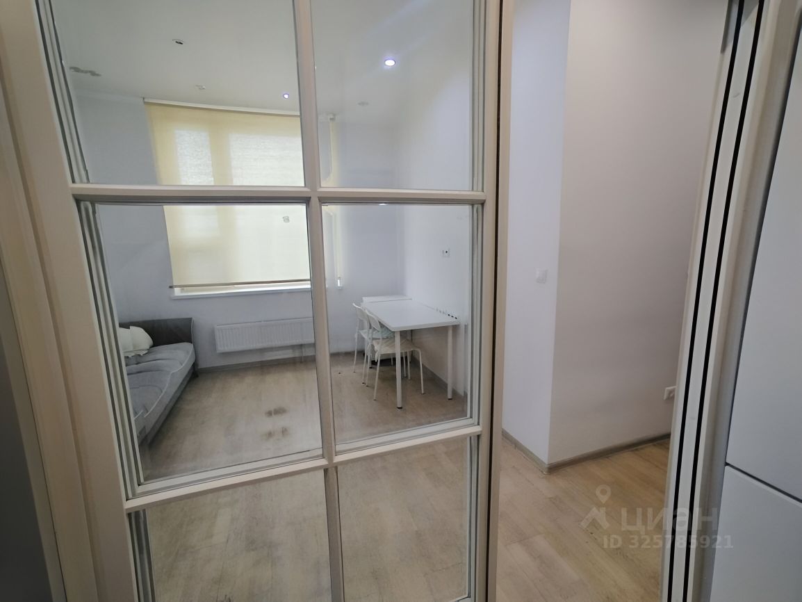Продажа 2-комн квартиры на вторичном рынке улица Бутлерова, 7Б