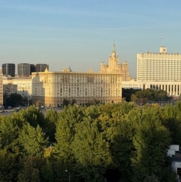 Продажа 2-комн квартиры на вторичном рынке Украинский бульвар