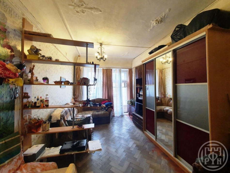 Продажа 6-комн квартиры на вторичном рынке Большая Пушкарская ул. ,  д. 39