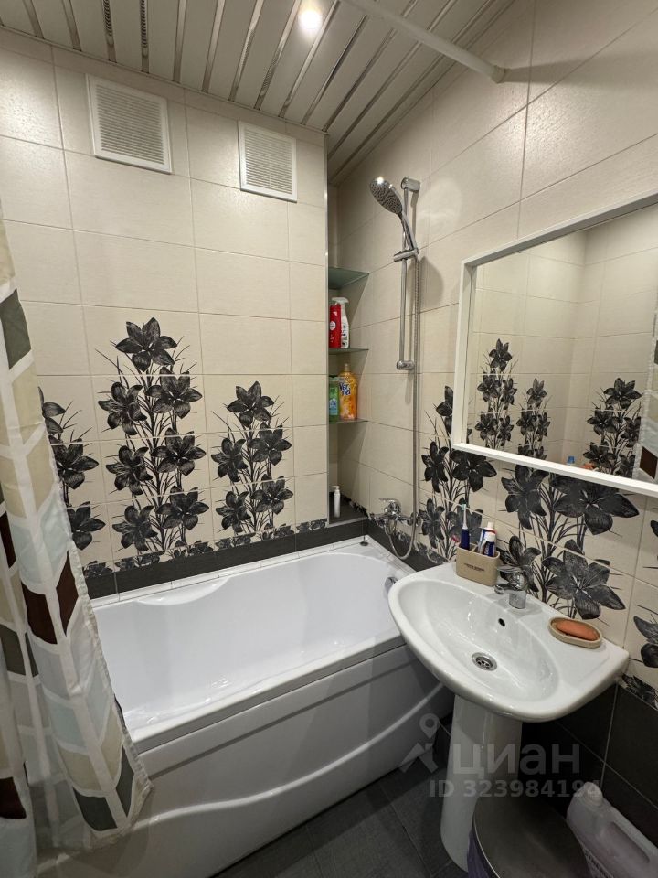 Аренда 2-комн квартиры на вторичном рынке улица Русановская, 17к2