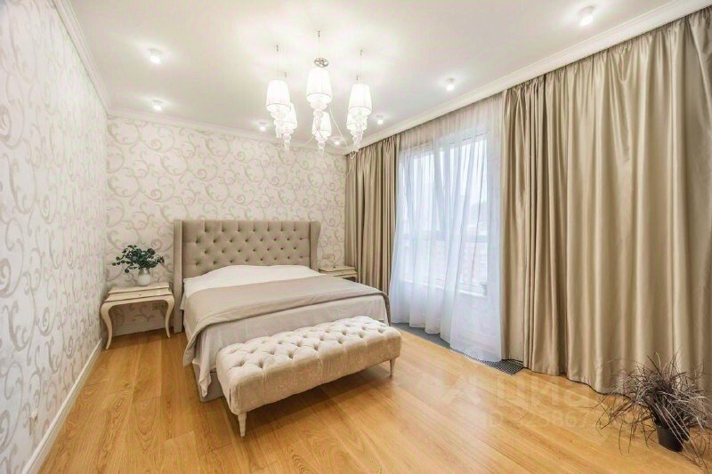 Продажа 4-комн квартиры на вторичном рынке улица Лобачевского, 118к5