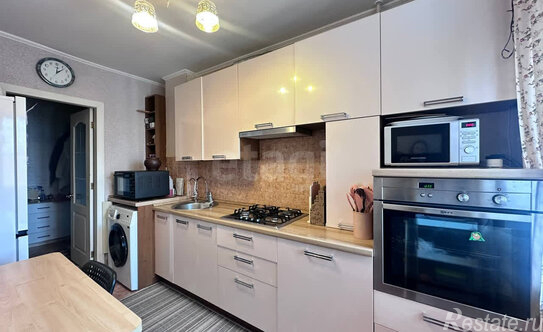 Продажа 2-комн квартиры на вторичном рынке Бронницы, ул Советская,  д. 113