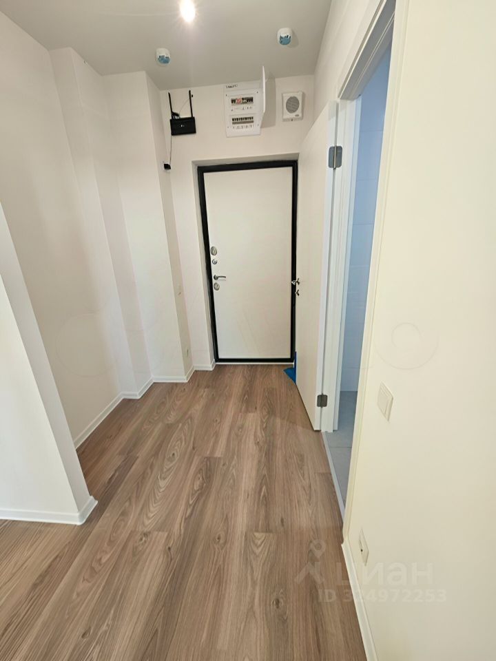 Продажа 2-комн квартиры на вторичном рынке д. Коробово, улица Взлетная, 2