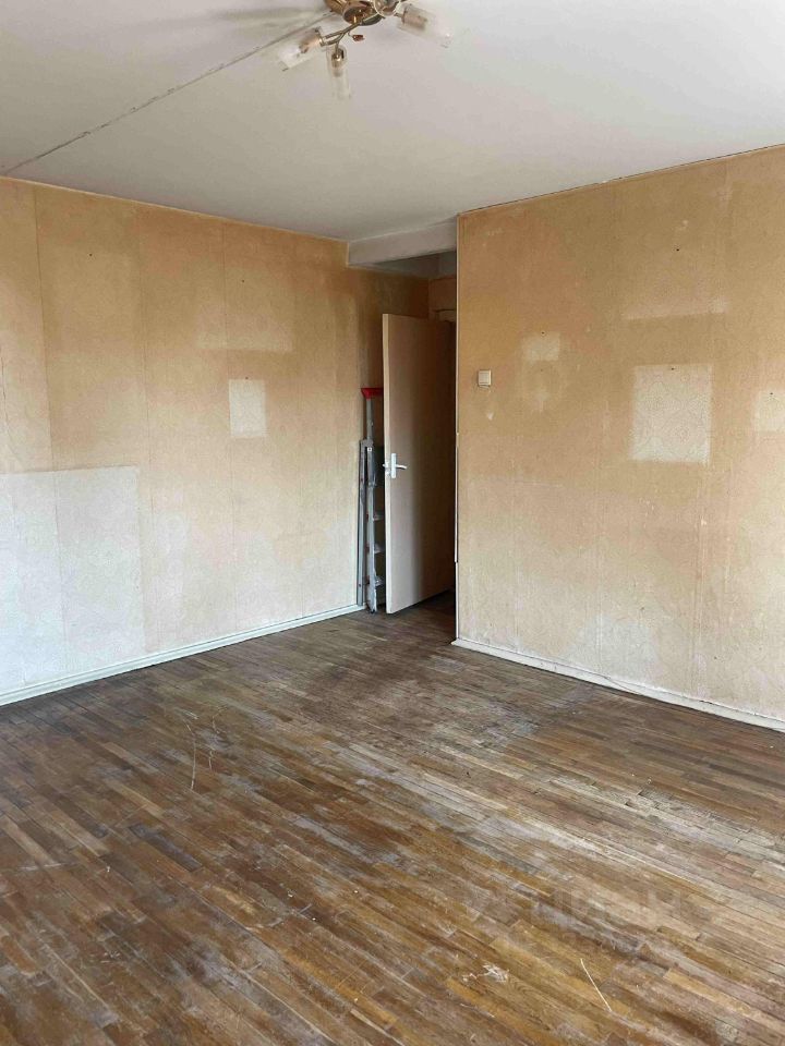 Продажа 2-комн квартиры на вторичном рынке улица Добровольцев, 26