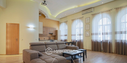 2-комн квартира ул Тамбовская,  д. 8