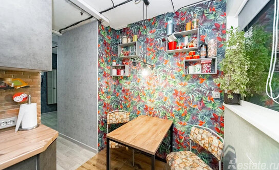 Продажа 2-комн квартиры на вторичном рынке ул Пионерстроя,  д. 6