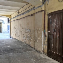 Продажа 2-комн квартиры на вторичном рынке Малоохтинский проспект,  д. 68