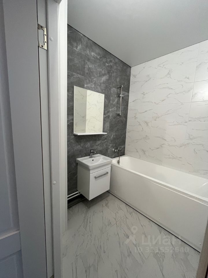 Продажа 1-комн квартиры на вторичном рынке Уральская улица, 25