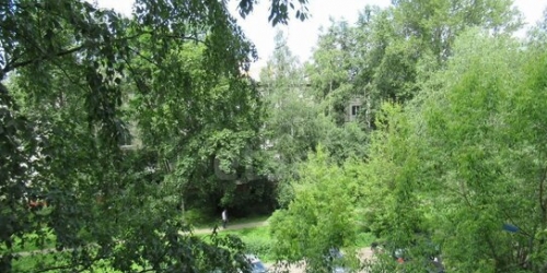 3-комн квартира Космонавтов пр-кт,  д. 76