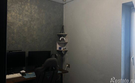 Продажа 2-комн квартиры на вторичном рынке Южный, улица Твардовского,  д. 42