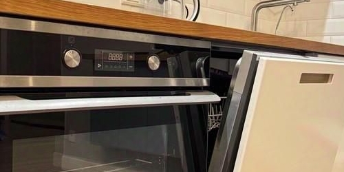 3-комн квартира улица Герасима Курина, 26