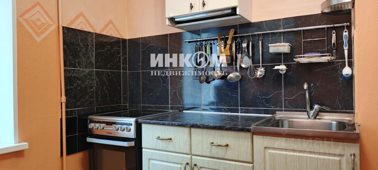 Продажа 3-комн квартиры на вторичном рынке тупик Горлов, 13С1