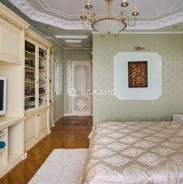 Продажа 4-комн квартиры на вторичном рынке Чапаевский пер,  д. 3