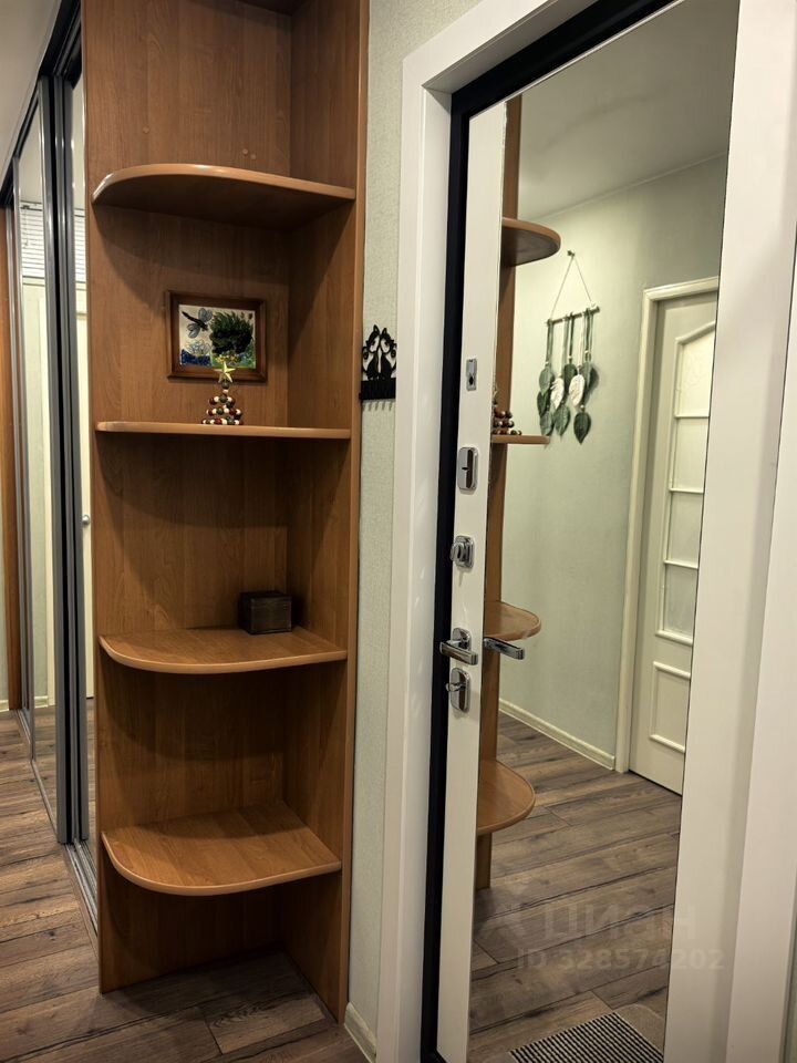 Аренда 2-комн квартиры на вторичном рынке Серебристый бульвар, 15