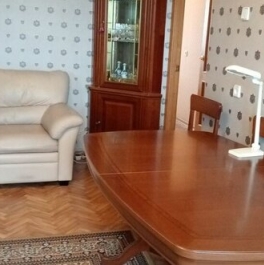 Продажа 3-комн квартиры на вторичном рынке Стачек пр-кт,  д. 192