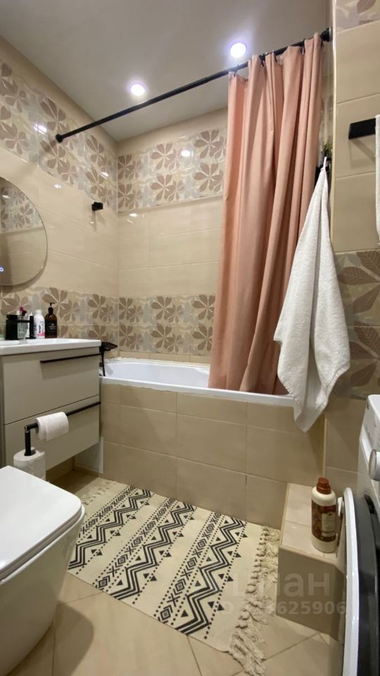 Продажа 1-комн квартиры на вторичном рынке 26-я Васильевского острова линия, 7