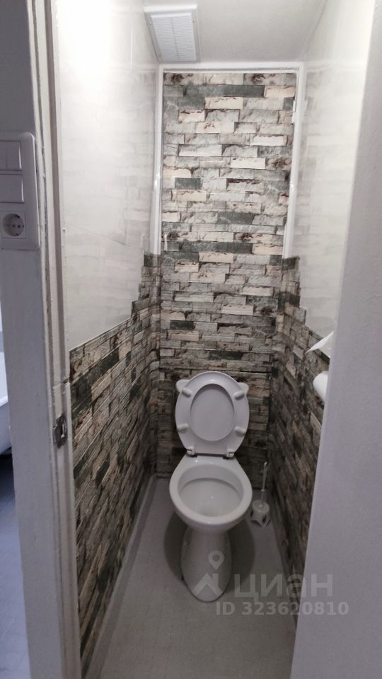 Аренда 3-комн квартиры на вторичном рынке Днепропетровская улица, 25