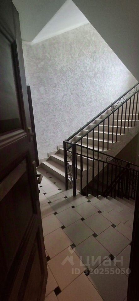 Продажа 2-комн квартиры на вторичном рынке д. Черное, улица Журавлиная, 70А