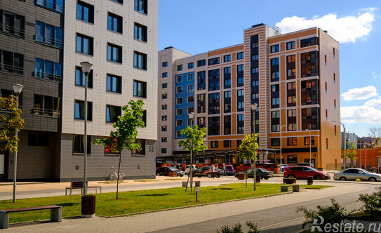 Продажа 2-комн квартиры на вторичном рынке проспект Медиков,  д. 10 к4