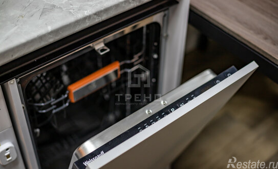 Продажа 1-комн квартиры на вторичном рынке ул Белоостровская,  д. 10,  к. 2 стр 1