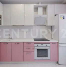 Продажа 2-комн квартиры на вторичном рынке Изваринская улица,  д. 3 к1