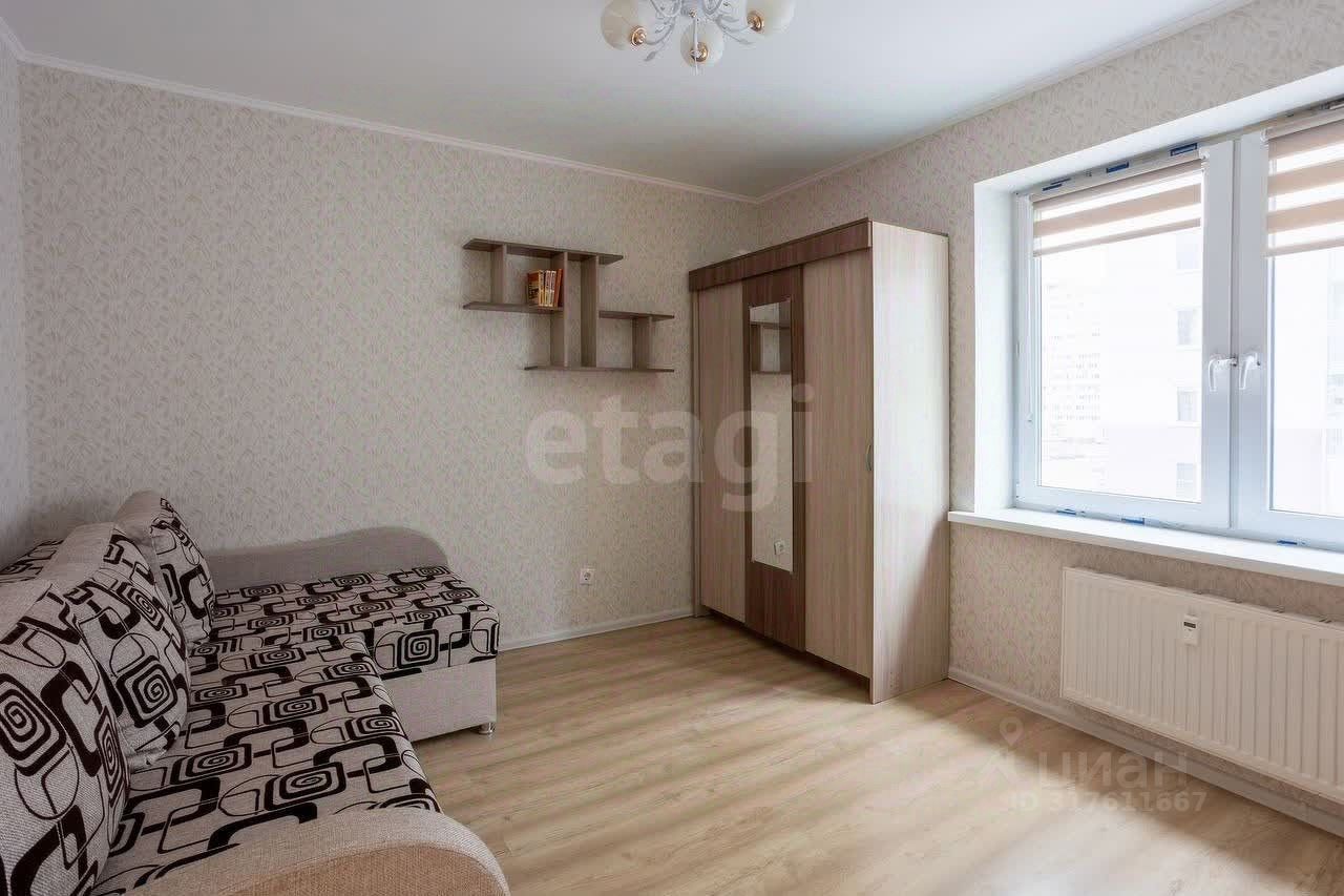 Продажа 2-комн квартиры на вторичном рынке Мурино, улица Екатерининская, 8к1