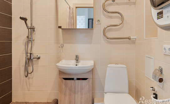 Продажа 1-комн квартиры на вторичном рынке улица Архитектора Белова,  д. 5 к1