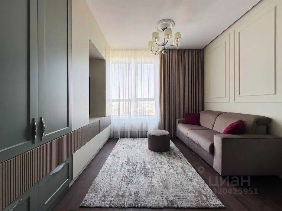 Продажа 3-комн квартиры на вторичном рынке улица Петра Алексеева, 14