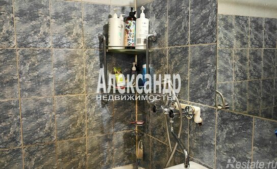 Продажа 1-комн квартиры на вторичном рынке Подвойского ул,  д. 15