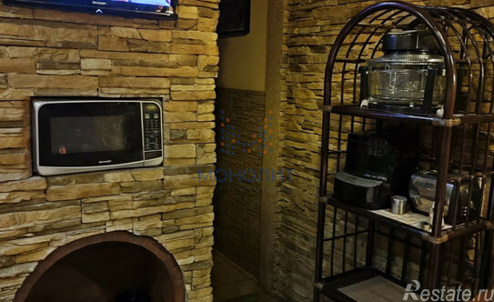 Продажа 2-комн квартиры на вторичном рынке улица Шолохова,  д. 10