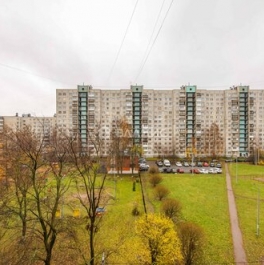 Продажа 2-комн квартиры на вторичном рынке Будапештская улица,  д. 98 к3
