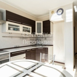 Продажа 2-комн квартиры на вторичном рынке Новомарьинская улица