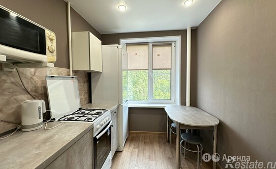 Аренда 2-комн квартиры на вторичном рынке ул Приорова,  д. 6