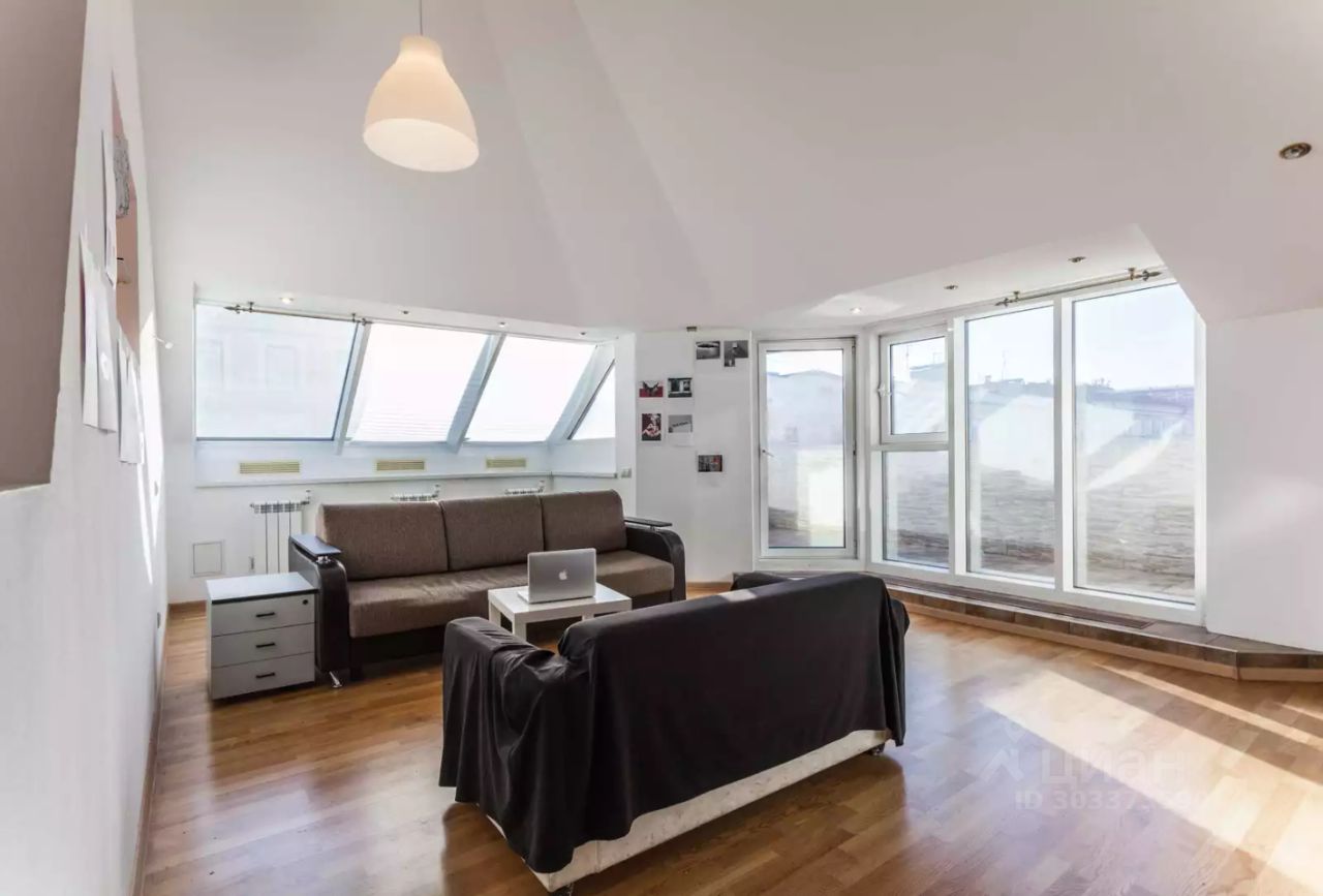 Продажа 4-комн квартиры на вторичном рынке площадь Искусств, 4