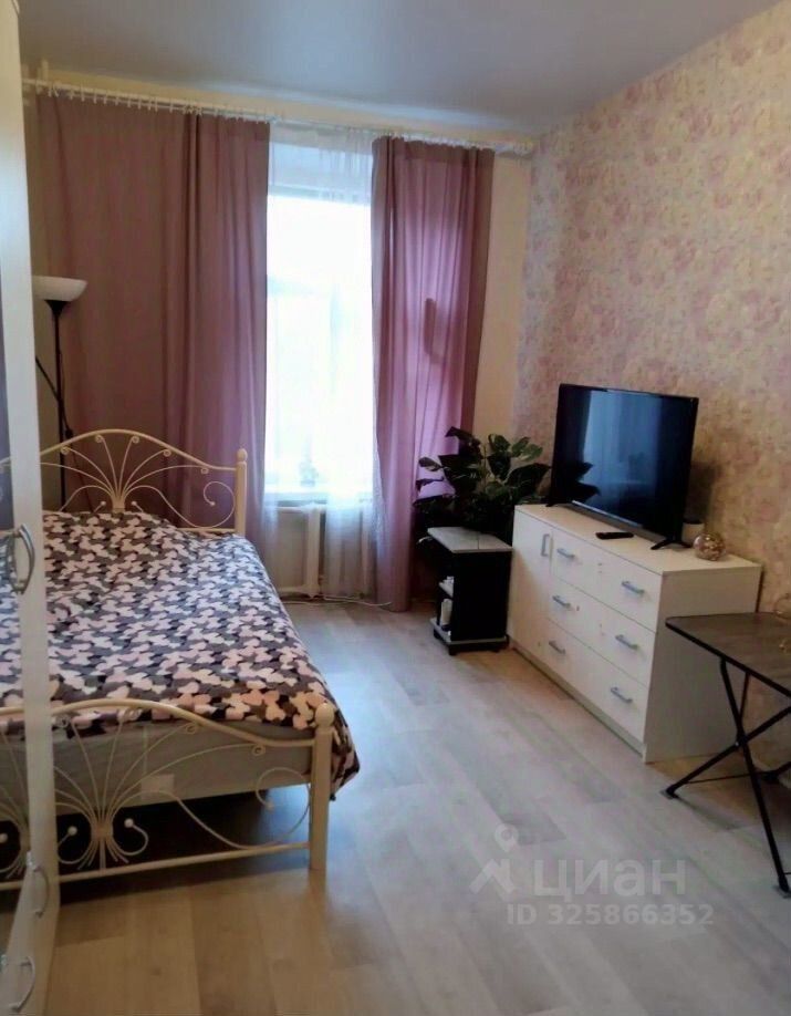 Продажа 6-комн квартиры на вторичном рынке Псковская улица, 11